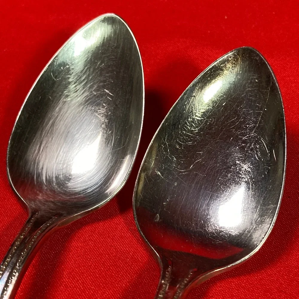 6 - Vintage Wm Rogers & Son Triumph Teaspoons 6